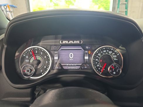Used 2022 RAM 1500 Big Horn AWD/4WD image 18