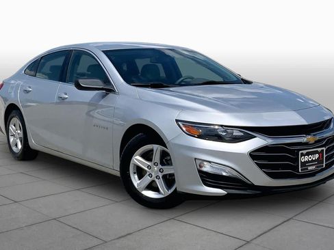 Used 2020 Chevrolet Malibu LS FWD image 3