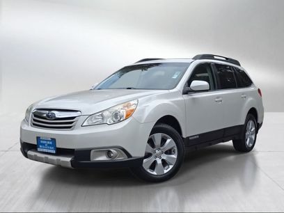 Used 2011 Subaru Outback 2.5i Limited w/ PWR Moonroof Pkg