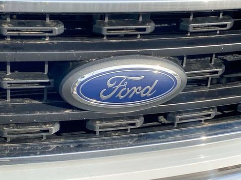 Used 2022 Ford F150 XLT image 31