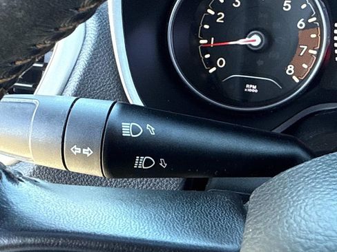 Used 2020 Jeep Compass Latitude image 38