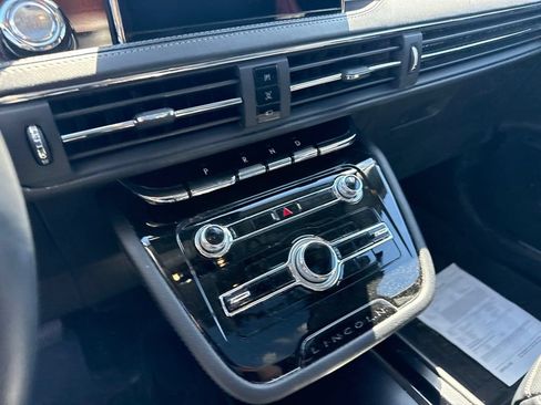 Used 2022 Lincoln Corsair Reserve w/ Elements Package AWD/4WD image 13