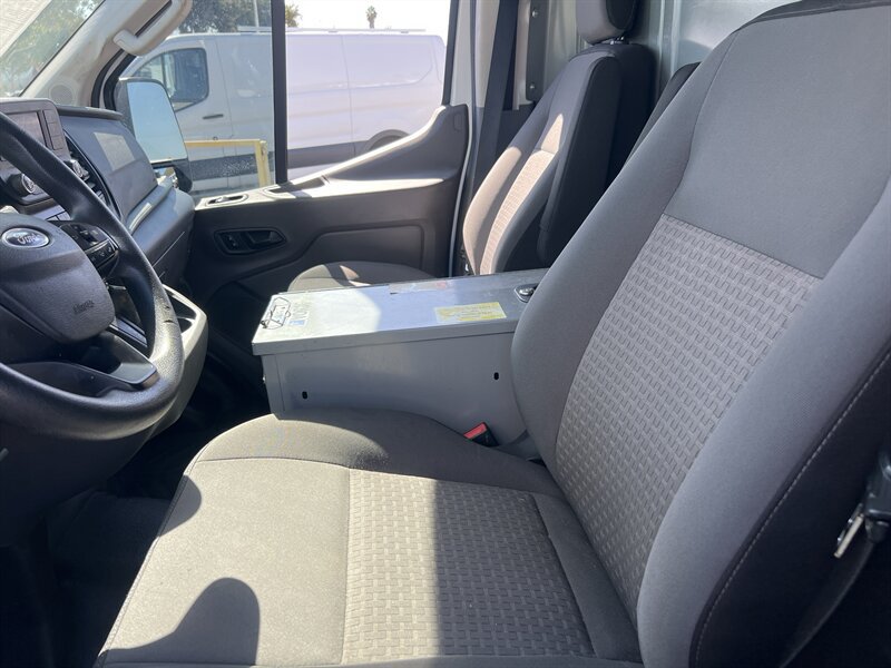 Used 2021 Ford Transit 250 Low Roof RWD image 8