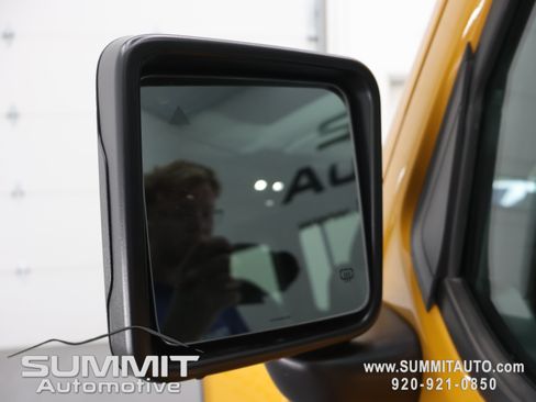 New 2026 Jeep Wrangler Unlimited Sahara AWD/4WD image 37