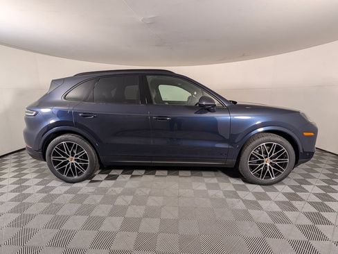 New 2026 Porsche Cayenne AWD/4WD image 8