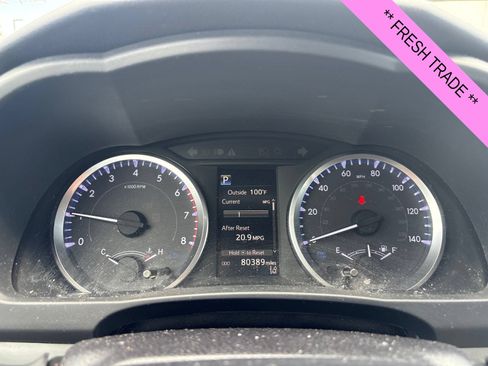 Used 2019 Toyota Highlander LE FWD image 7