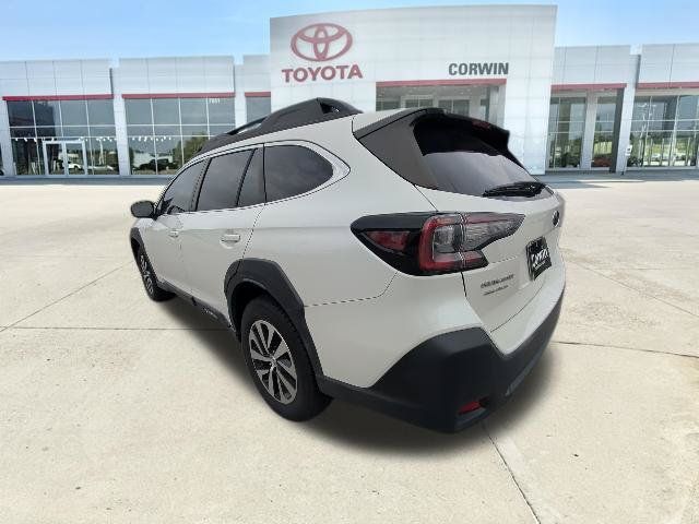 Used 2023 Subaru Outback Premium AWD/4WD image 5
