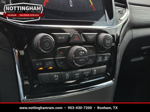 Used 2022 Jeep Grand Cherokee Laredo X RWD image 16