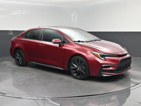 Used 2023 Toyota Corolla XSE FWD image 1