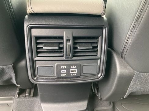 Used 2025 Subaru Forester Limited AWD/4WD image 13