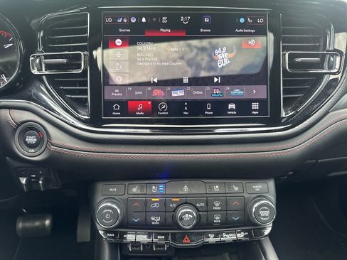 Used 2023 Dodge Durango R/T w/ Tow 'N Go Package AWD/4WD image 31
