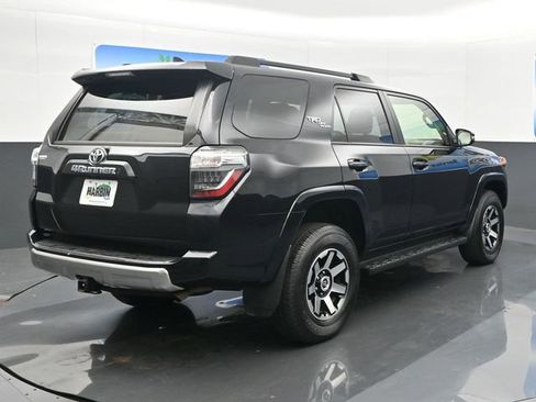 Used 2024 Toyota 4Runner TRD Off-Road Premium image 5
