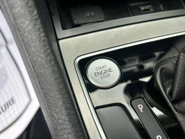 Used 2022 Volkswagen Passat 2.0T SE FWD image 22