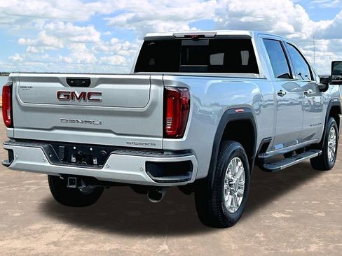 Used 2020 GMC Sierra 2500 Denali w/ Denali Ultimate Package AWD/4WD image 8