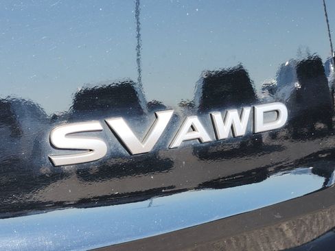 Used 2024 Nissan Rogue SV AWD/4WD image 13
