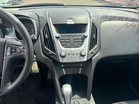 Used 2013 Chevrolet Equinox LS FWD image 10