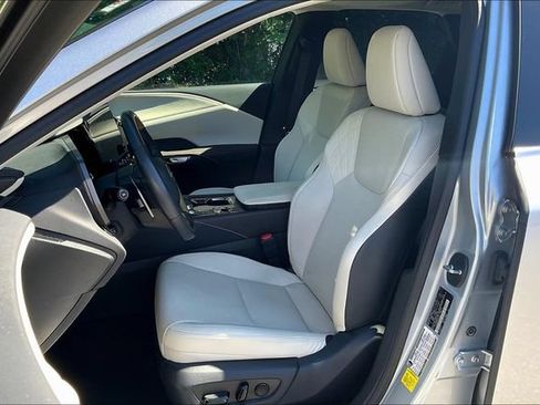 Used 2024 Lexus RX 350 Premium w/ Accessory Package (Z1) AWD/4WD image 8
