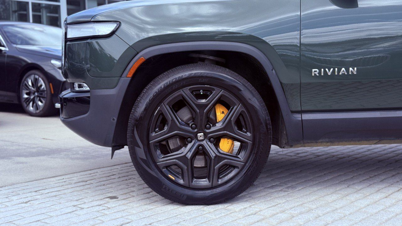 Used 2023 Rivian R1T Adventure Quad AWD/4WD image 9