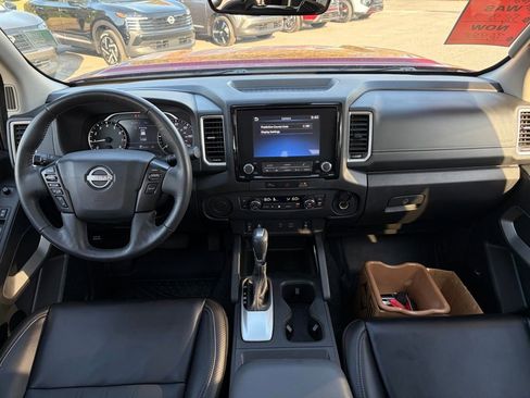 Certified 2024 Nissan Frontier SL image 27