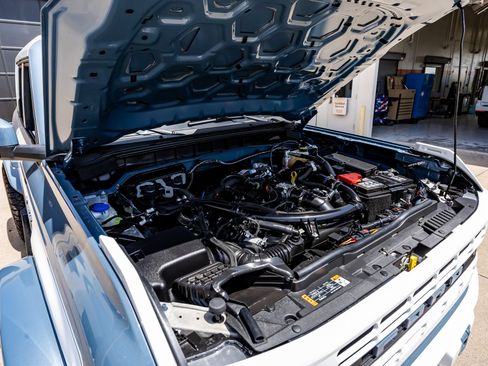Used 2025 Ford Bronco Heritage Edition AWD/4WD image 42
