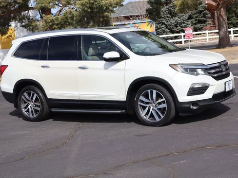 Used 2016 Honda Pilot Elite image 2