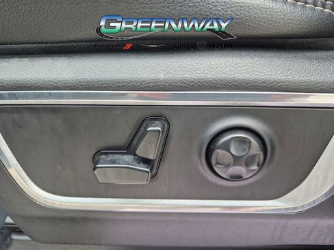 Used 2019 RAM 1500 Laramie w/ Sport Appearance Package AWD/4WD image 16