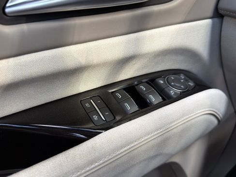 Used 2023 Cadillac Escalade Premium Luxury Platinum image 22