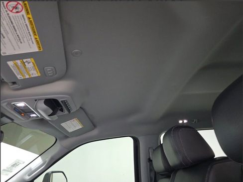 Used 2023 Ford F250 Lariat w/ Sport Appearance Package AWD/4WD image 11