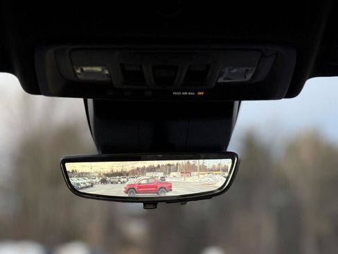 Certified 2025 GMC Sierra 2500 AT4X image 21