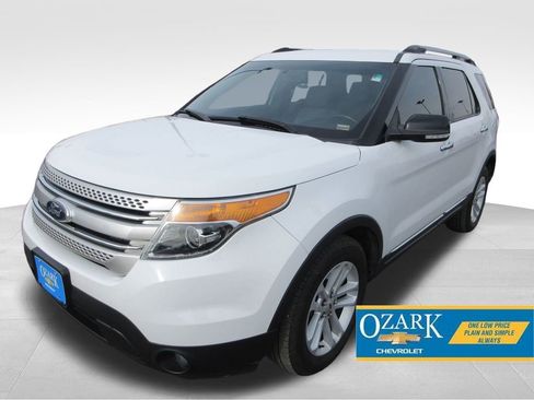 Used 2013 Ford Explorer XLT image 1