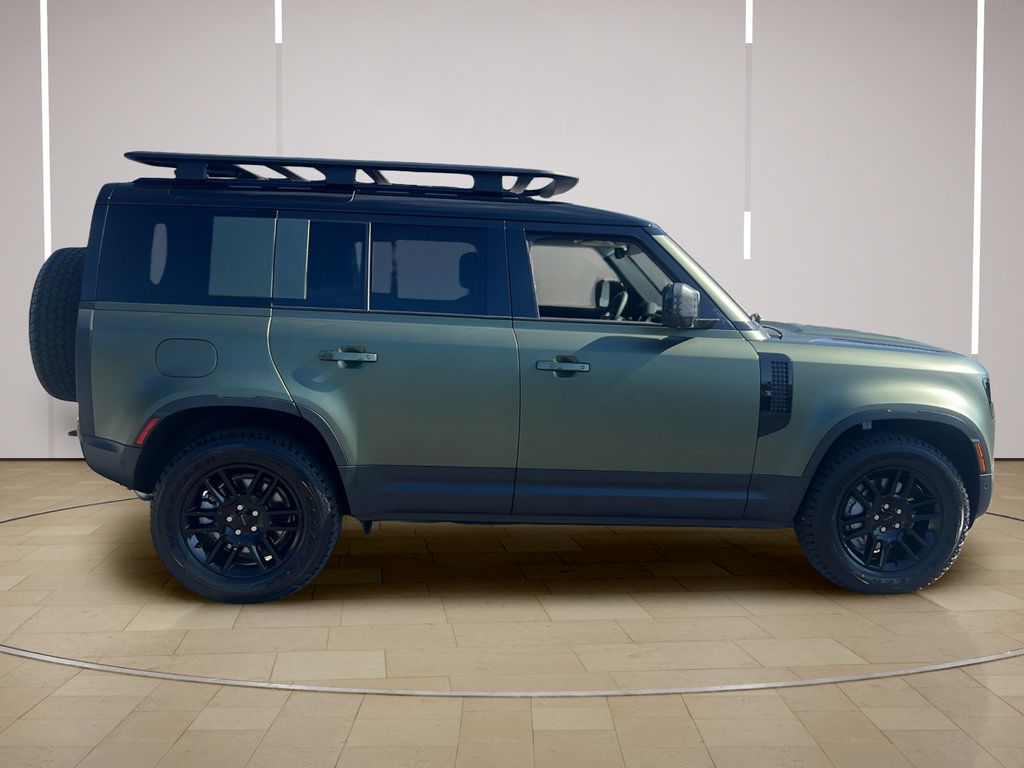 New 2026 Land Rover Defender 110 S AWD/4WD image 8