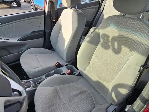 Used 2014 Hyundai Accent GLS image 10