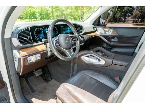 Used 2020 Mercedes-Benz GLS 450 4MATIC image 10