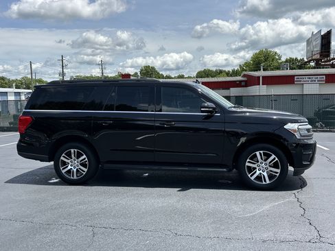 Used 2024 Ford Expedition Max XLT RWD image 8
