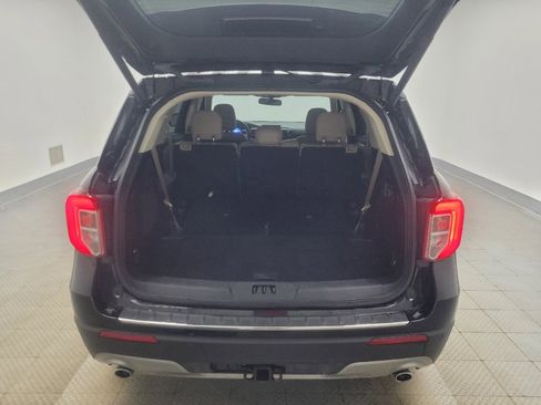 Used 2020 Ford Explorer Limited w/ Class III Trailer Tow Package image 29