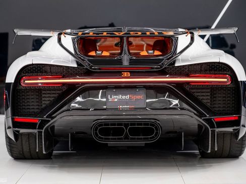 Used 2022 Bugatti Chiron Pur Sport image 16