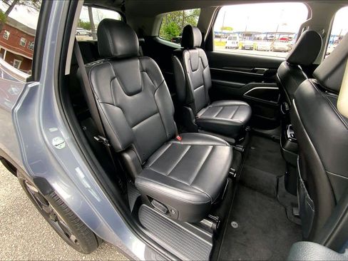 Used 2025 Kia Telluride S image 20