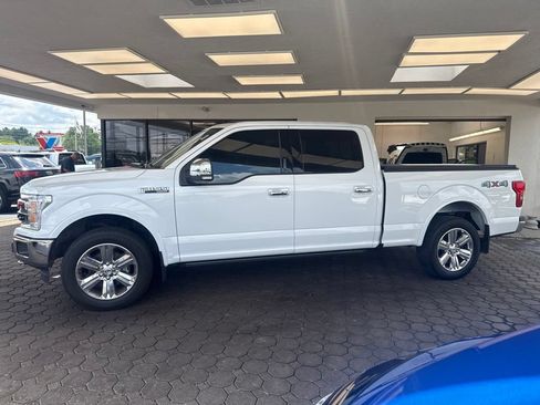 Used 2020 Ford F150 Lariat w/ Equipment Group 502A Luxury AWD/4WD image 9