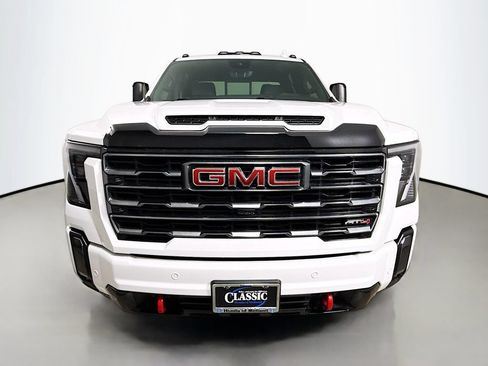 Used 2024 GMC Sierra 2500 AT4 w/ AT4 Premium Plus Package AWD/4WD image 2