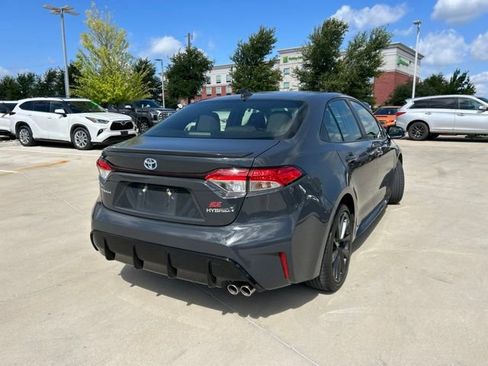 Certified 2024 Toyota Corolla SE FWD image 3