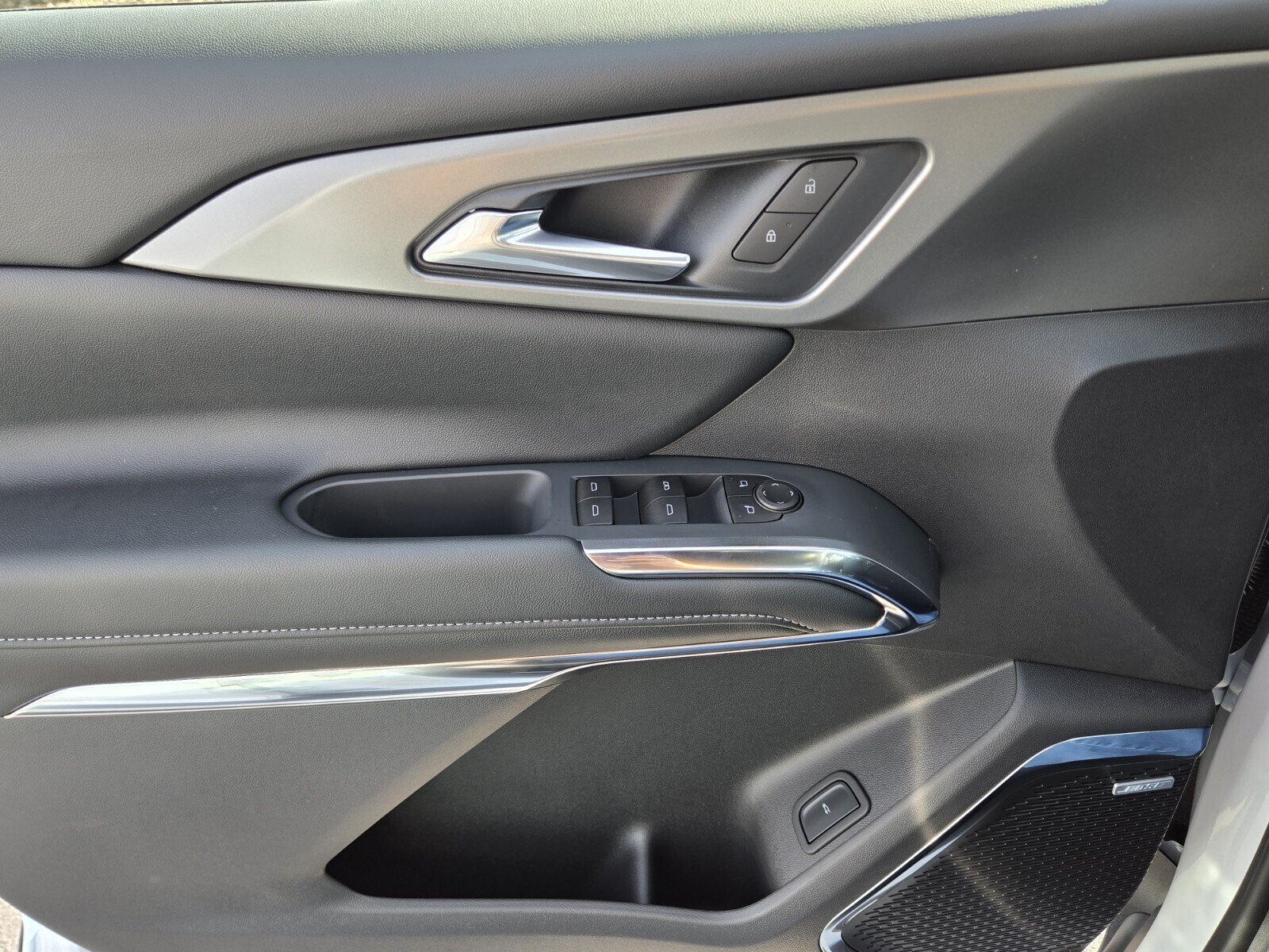 New 2026 Chevrolet Traverse LT w/ Enhanced Driving Package FWD image 13