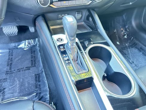 Used 2024 Nissan Altima 2.5 SR FWD image 18