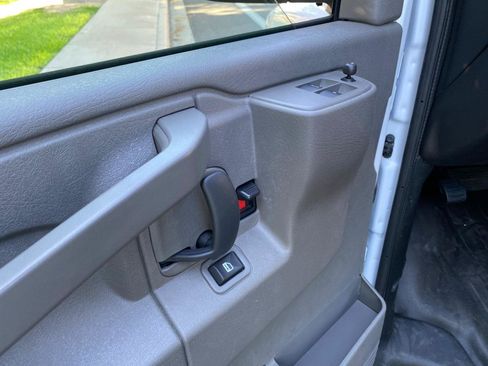 Used 2025 Chevrolet Express 2500 w/ Driver Convenience Package RWD image 24