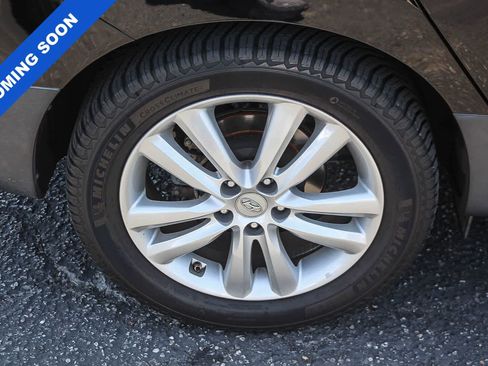 Used 2011 Hyundai Tucson Limited AWD/4WD image 11