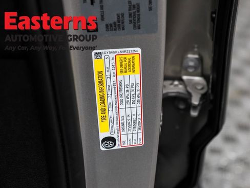 Used 2024 Cadillac Escalade Sport Platinum w/ LPO, ONYX Package image 40