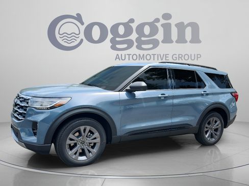 New 2026 Ford Explorer Active w/ Active Comfort Package AWD/4WD image 1