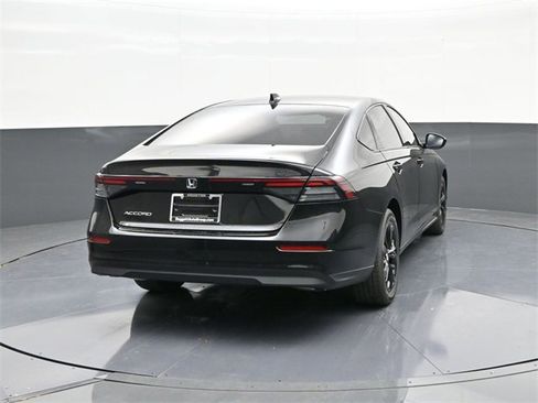 New 2025 Honda Accord SE image 11