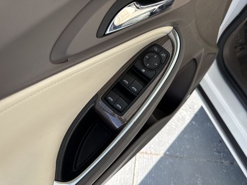 Used 2024 Chevrolet Malibu LT FWD image 18