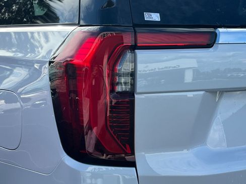 New 2026 GMC Yukon XL Denali AWD/4WD image 7