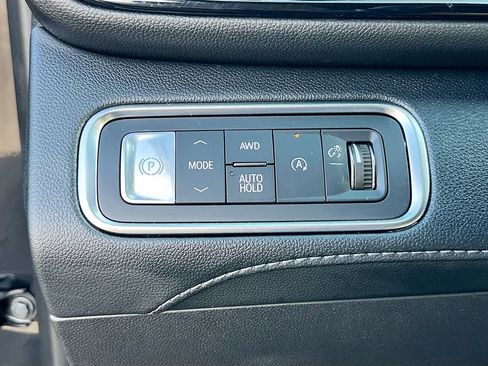 Used 2026 Buick Enclave Sport Touring w/ Power Package AWD/4WD image 10